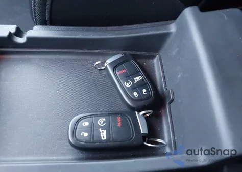 2019 Jeep Cherokee Trailhawk 4X4 из США, поврежденный, VIN 1C4PJMBX6KD186393